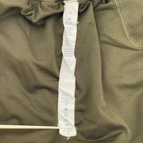 Lululemon Hotty Hot Shorts Long 4" Dark Olive Army Green Running Athletic Size 6 - Picture 11 of 12